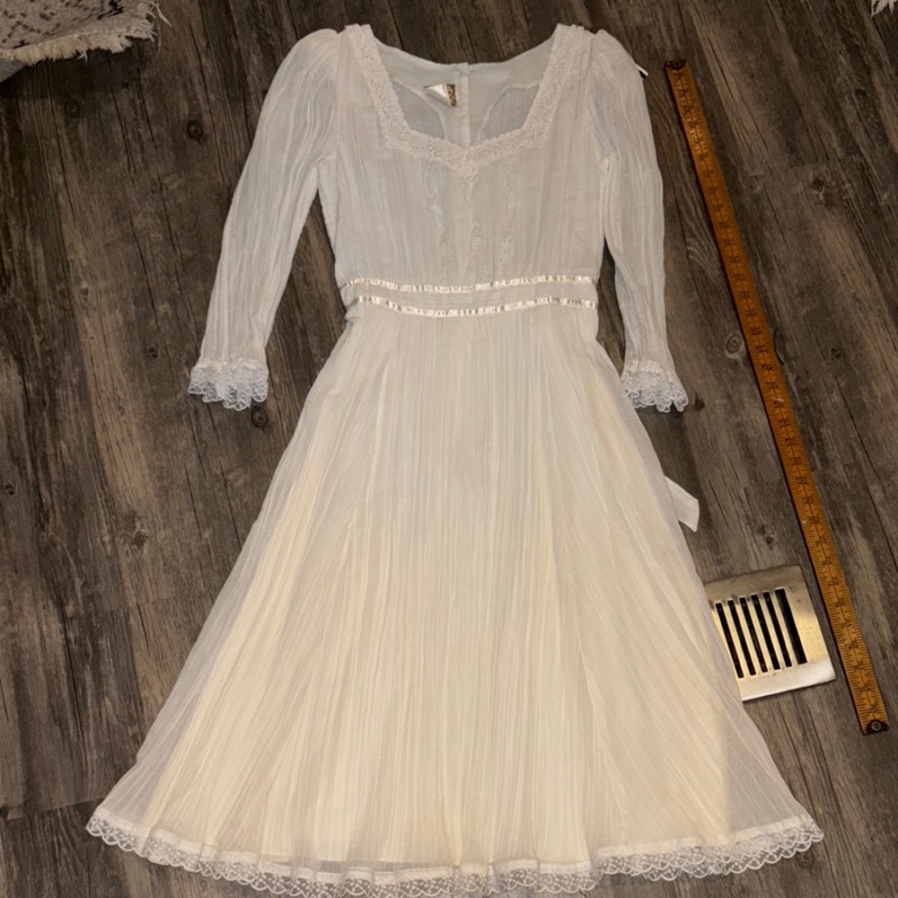 Gunne Sax White Lace Trim Dress